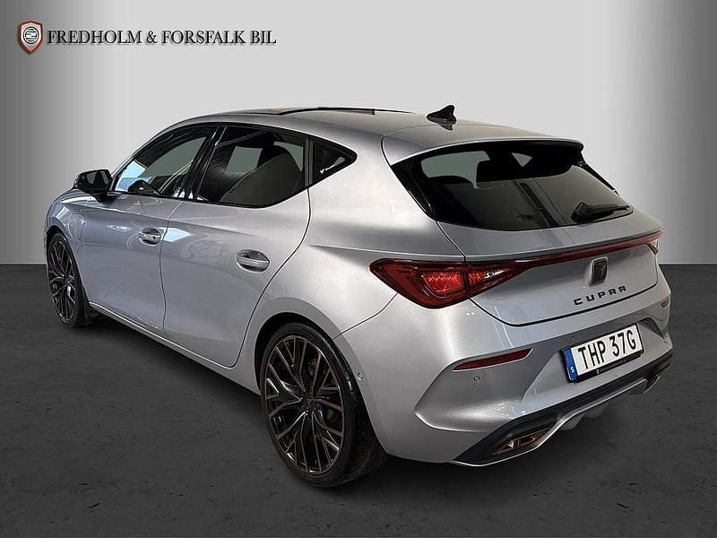 Begagnad Cupra Leon 150 HK (110 kW) 2022 Silver Halvkombi