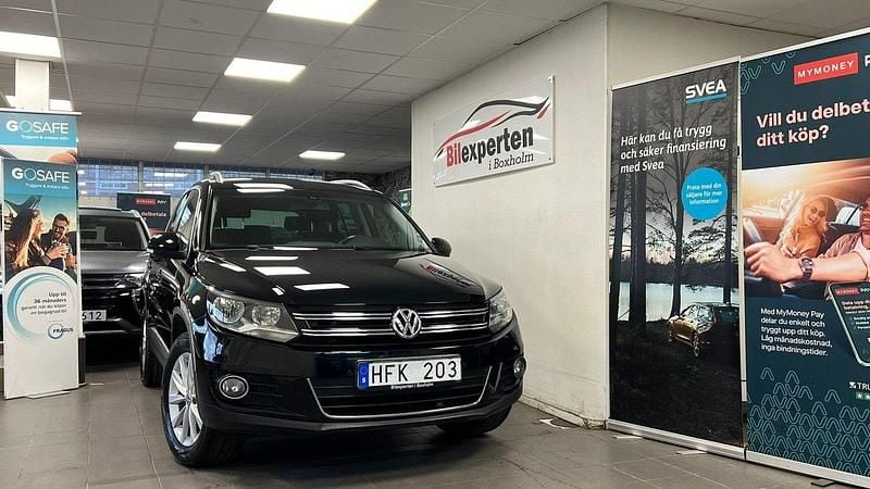 Svart Begagnad 2013 VW Tiguan Sportline SUV | 99 900 kr (Bra pris) - Bild 1/4