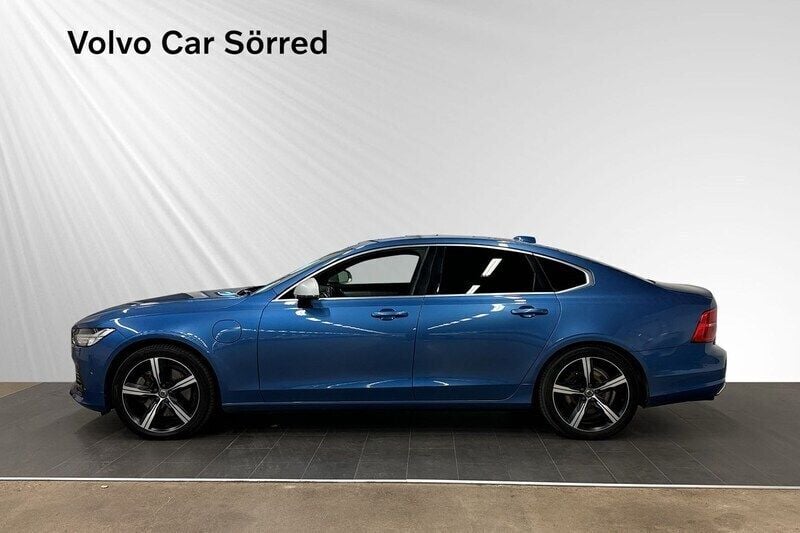 Blå Begagnad 2018 Volvo S90 R-Design Sedan | 309 900 kr (Bra pris) - Bild 1/4