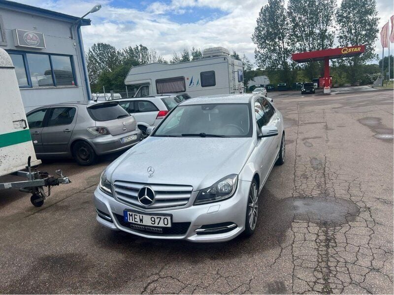 Begagnad 2012 Mercedes C220 Sedan | 88 000 kr (Marknadspris) - Bild 1/4