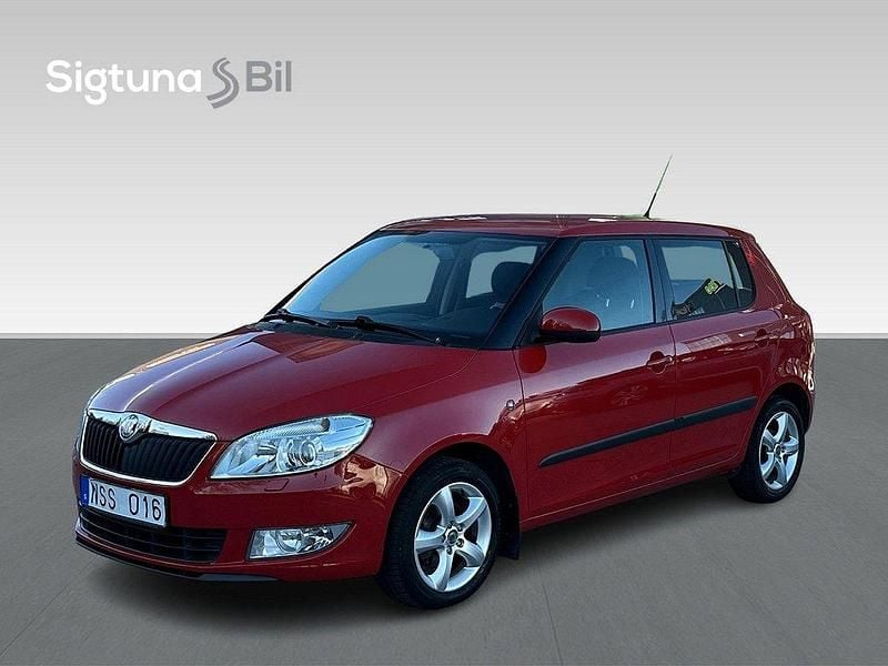 Röd Begagnad 2010 Skoda Fabia Sport Halvkombi | 69 900 kr (Dyr) - Bild 1/3
