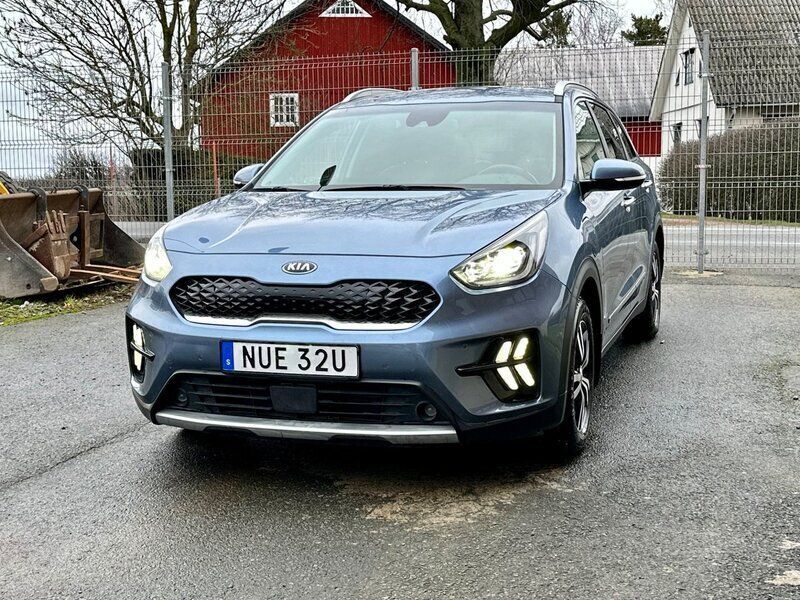 Blå Begagnad 2020 Kia Niro Advance SUV | 239 000 kr (Lite dyr) - Bild 1/4