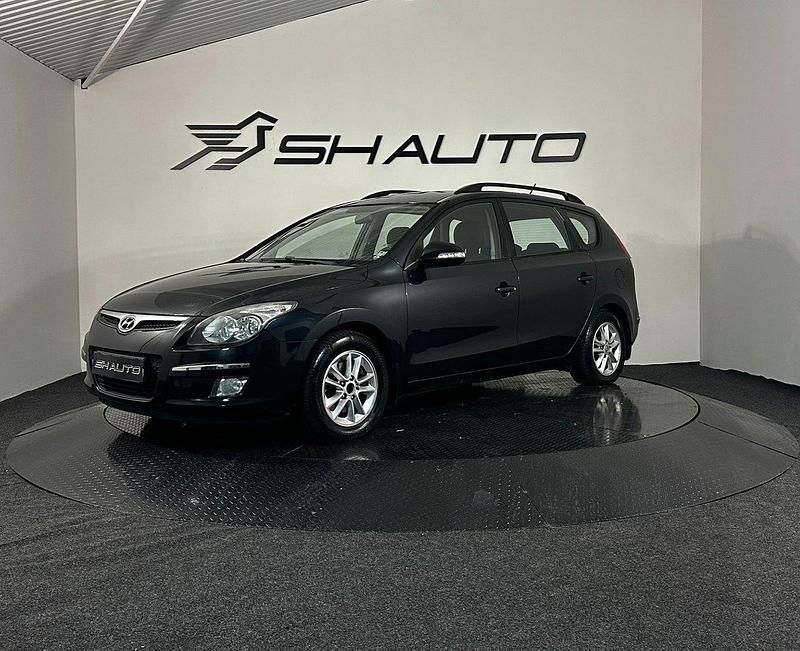 Svart Begagnad 2010 Hyundai i30 Kombi | 59 900 kr (Marknadspris) - Bild 1/4