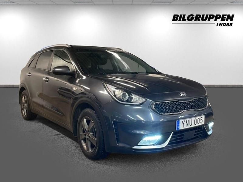 Begagnad Kia Niro Advance 141 HK (103 kW) 2018 Grå SUV