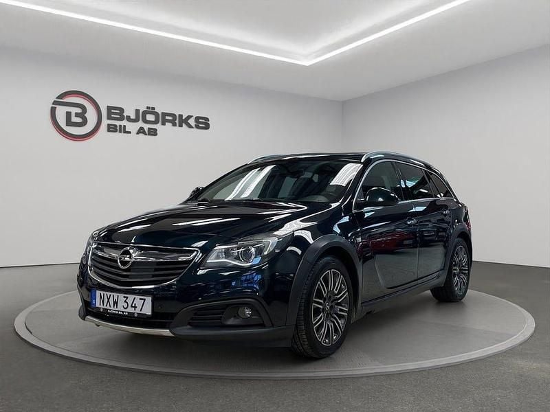 Mörkgrön Begagnad 2017 Opel Insignia Country Tourer Business Kombi | 109 500 kr (Marknadspris) - Bild 1/4