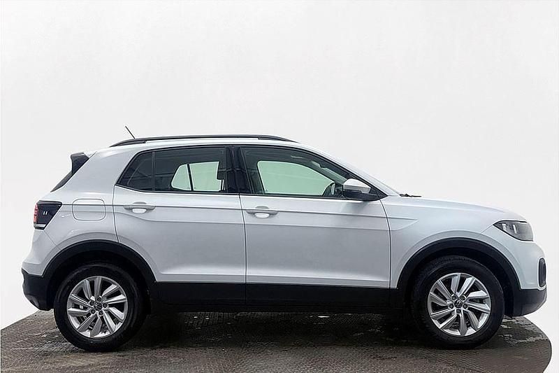 Vit Begagnad 2022 VW T-Cross Executive SUV | 182 800 kr (Bra pris) - Bild 1/3