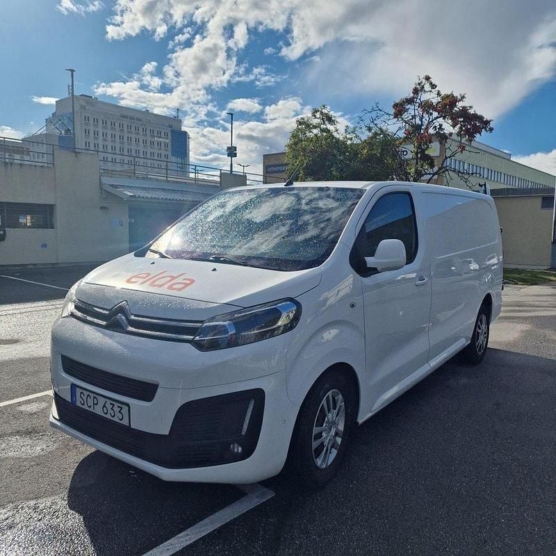 Vit Begagnad 2017 Citroën Jumpy Minibuss | 84 000 kr (Bra pris) - Bild 1/4