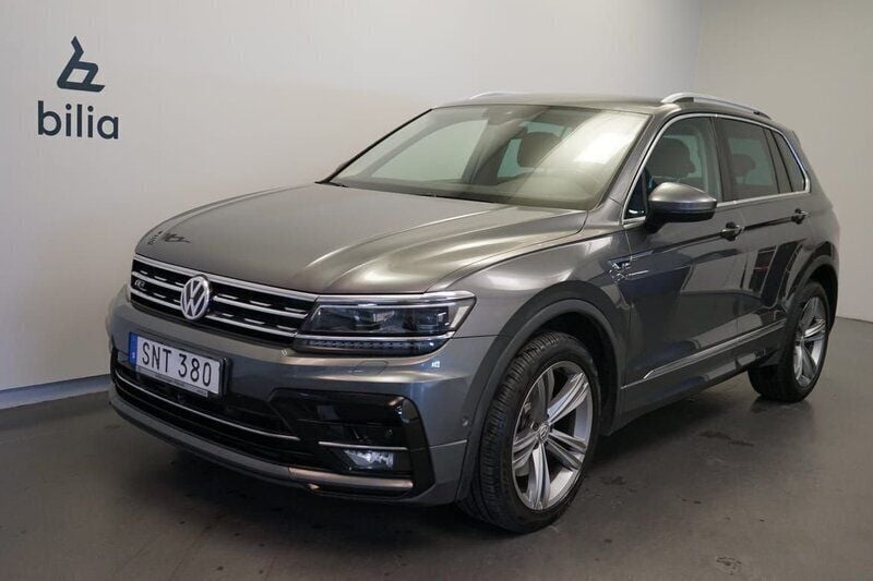 Silver Begagnad 2017 VW Tiguan GT SUV | 239 000 kr (Lite dyr) - Bild 1/4