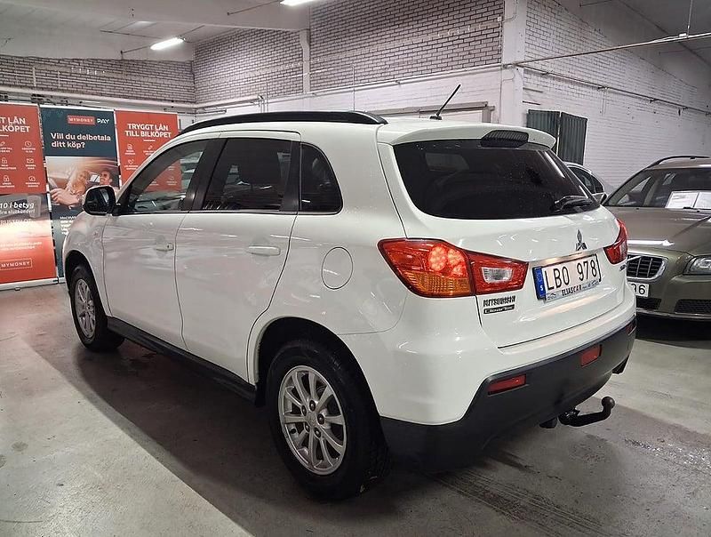 Begagnad Mitsubishi ASX 117 HK (86 kW) 2010 Vit SUV