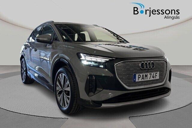 Kiselgrå Begagnad 2022 Audi Q4 e-tron Proline SUV | 349 900 kr (Marknadspris) - Bild 1/4