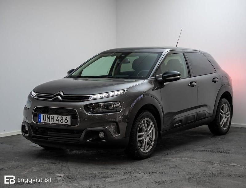 Begagnad Citroën C4 Cactus Shine 120 HK (88 kW) 2019 Grå Halvkombi