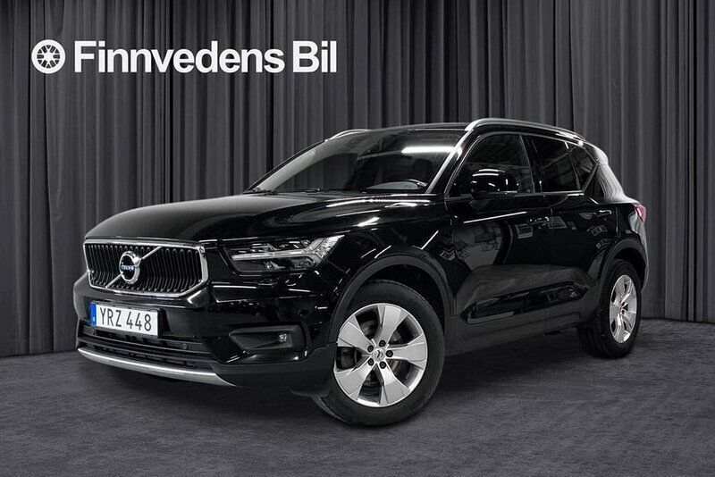 Svart Begagnad 2018 Volvo XC40 Momentum SUV | 279 000 kr (Marknadspris) - Bild 1/4