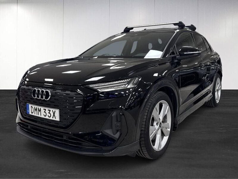 Svart Begagnad 2021 Audi Q4 e-tron S-Line SUV | 449 000 kr (Marknadspris) - Bild 1/4