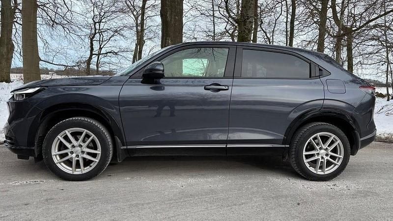 Begagnad Honda HR-V 131 HK (96 kW) 2022 Grå SUV