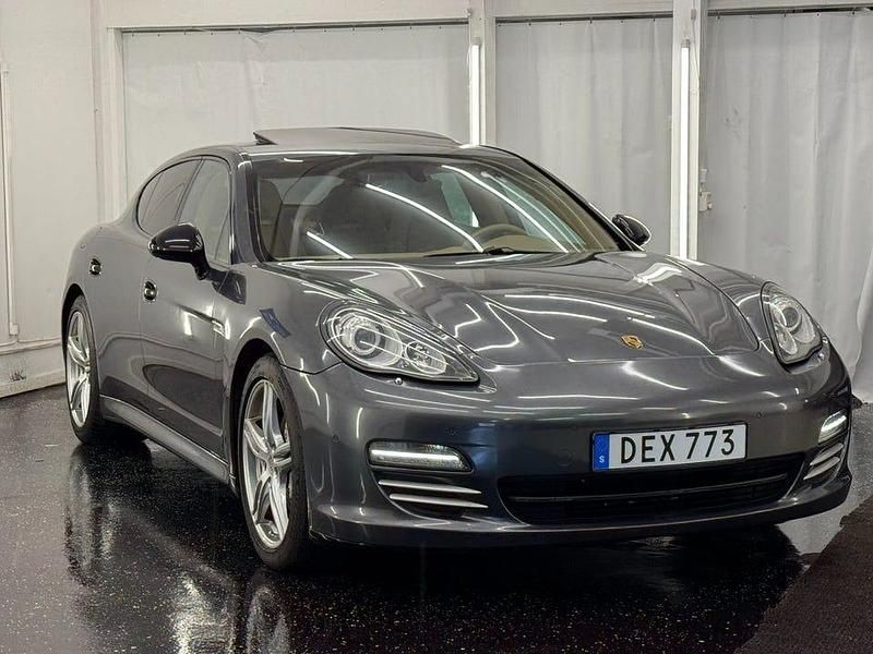 Begagnad Porsche Panamera 4S 400 HK (294 kW) 2010 Svart Sedan