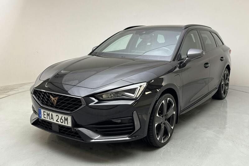 Svart Begagnad 2021 Cupra Leon | 249 000 kr - Bild 1/4