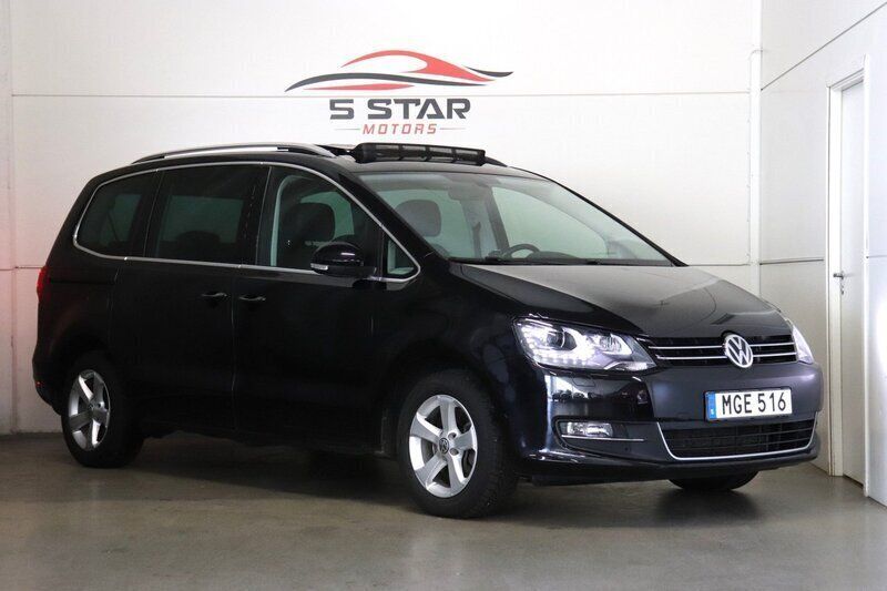 Svart Begagnad 2015 VW Sharan GT Minibuss | 263 900 kr (Marknadspris) - Bild 1/4