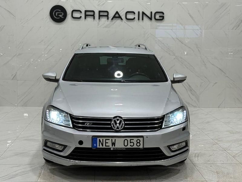 Begagnad VW Passat R-line 170 HK (125 kW) 2014 Silver Kombi