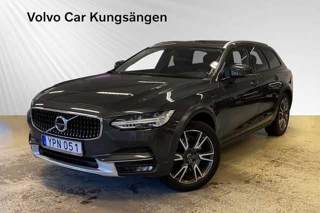 Grå Begagnad 2018 Volvo V90 CC Kombi | 329 900 kr (Marknadspris) - Bild 1/3