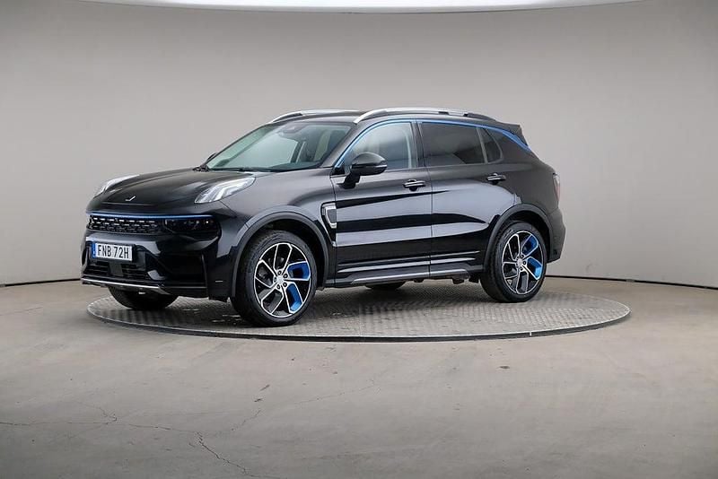 Svart Begagnad 2022 Lynk & Co 01 SUV | 249 000 kr (Marknadspris) - Bild 1/4