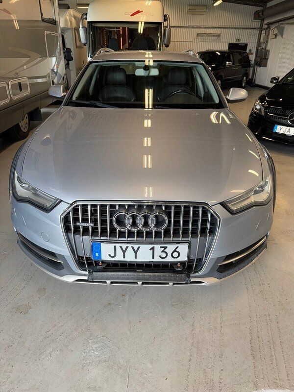 Silver Begagnad 2015 Audi A6 Allroad Kombi | 159 500 kr (Marknadspris) - Bild 1/4
