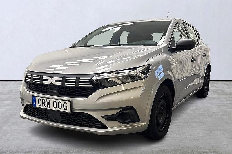 Grå Begagnad 2022 Dacia Sandero Essentiel Halvkombi | 134 900 kr (Marknadspris) - Bild 1/4