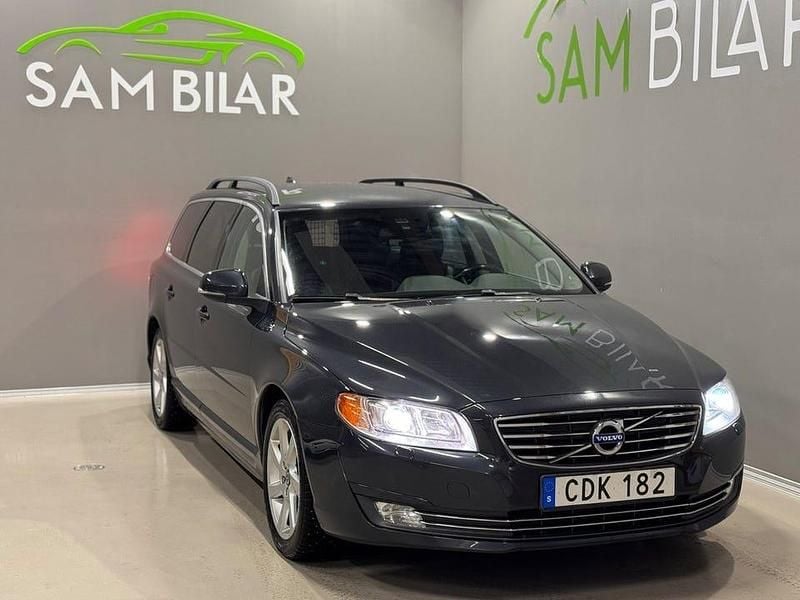Grå Begagnad 2014 Volvo V70 Momentum Kombi | 99 900 kr (Marknadspris) - Bild 1/4