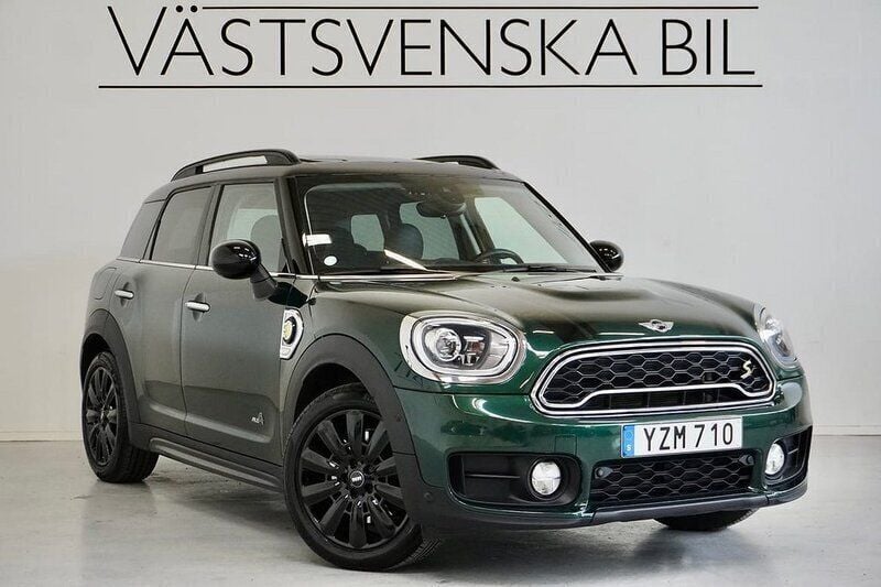 Grön Begagnad 2017 Mini Cooper Countryman Chili SUV | 219 000 kr (Marknadspris) - Bild 1/4
