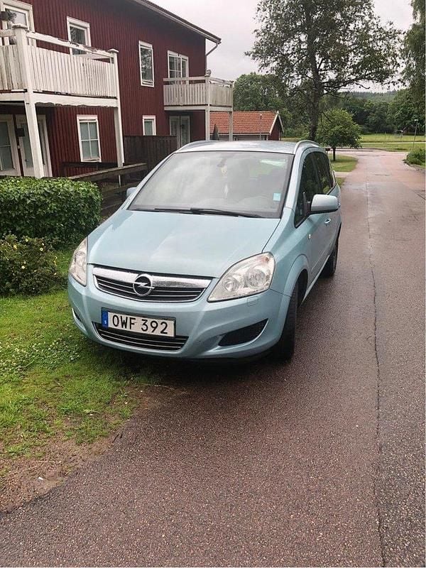 Blå Begagnad 2010 Opel Zafira Minibuss | 17 000 kr (Bra pris) - Bild 1/4