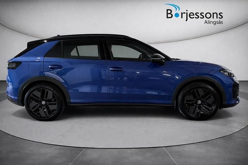 Ny VW T-Roc 150 HK (110 kW) 2026 Blå SUV