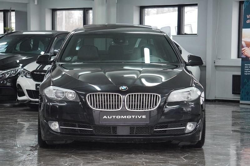 Begagnad BMW 550 408 HK (300 kW) 2011 Svart Sedan