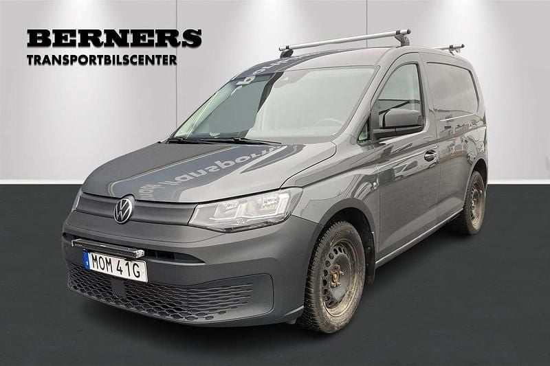 Grå Begagnad 2021 VW Caddy Minibuss | 149 900 kr (Marknadspris) - Bild 1/4