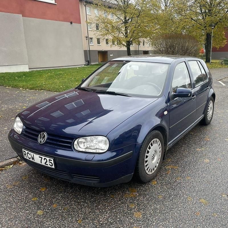 Begagnad VW Golf IV 101 HK (74 kW) 2000