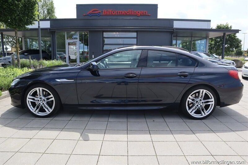 Svart samma som bilen Begagnad 2014 BMW 650 M Sport Sportkupé | 299 900 kr - Bild 1/4