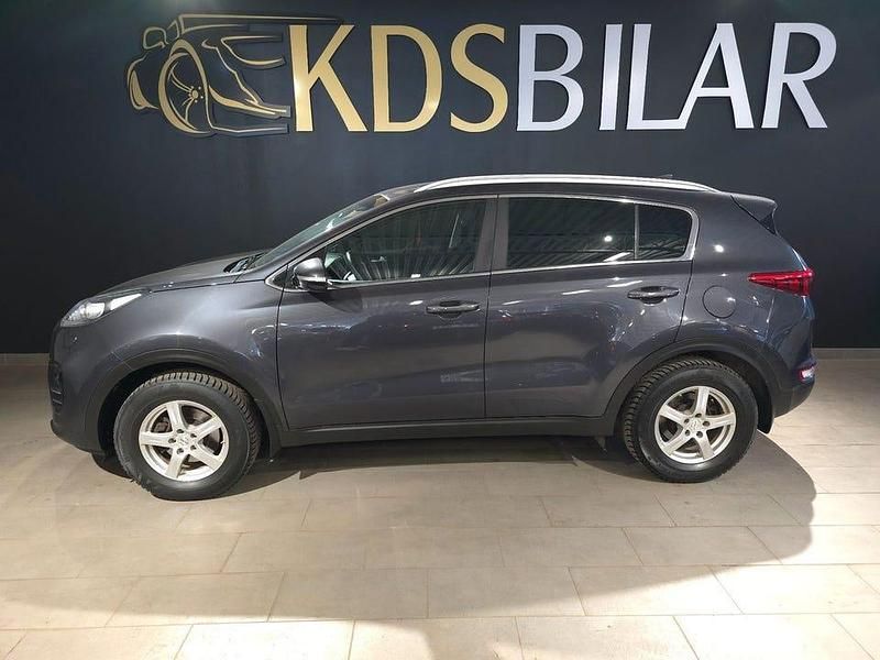 Grå Begagnad 2016 Kia Sportage Advance SUV | 139 900 kr (Lite dyr) - Bild 1/4