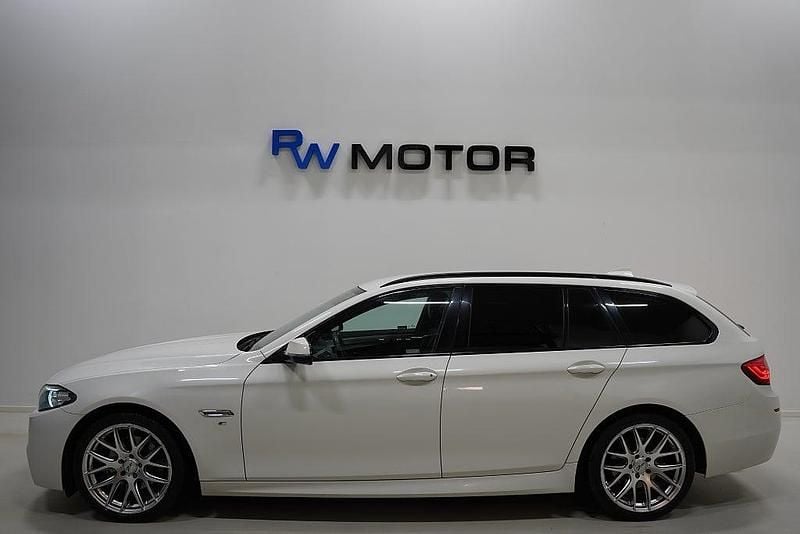 Begagnad BMW 520 M Sport 190 HK (139 kW) 2017 Vit Kombi