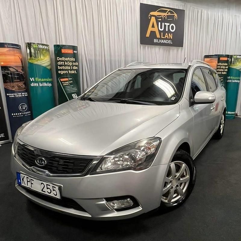 Silver Begagnad 2010 Kia Ceed Sportswagon Kombi | 47 900 kr (Marknadspris) - Bild 1/4