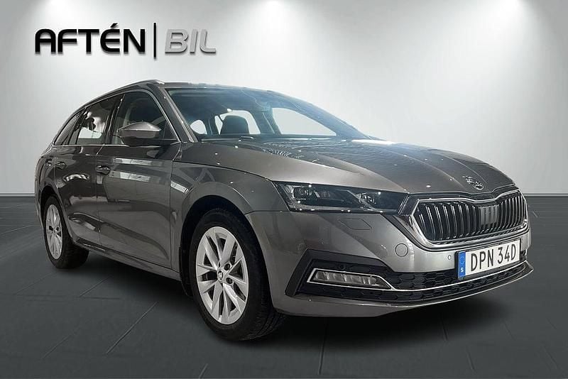 Begagnad Skoda Octavia Style 204 HK (150 kW) 2024 Grå Kombi