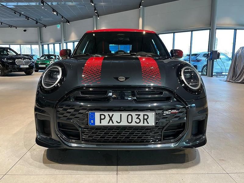 Begagnad Mini John Cooper Works 204 HK (150 kW) 2024 Grå Halvkombi