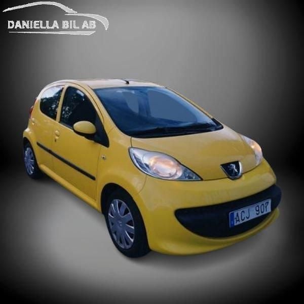 Gul Begagnad 2008 Peugeot 107 Halvkombi | 19 999 kr (Marknadspris) - Bild 1/4