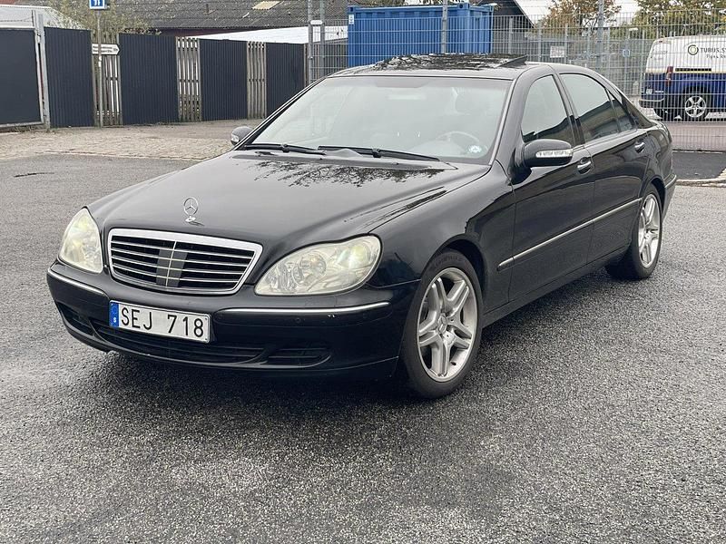 Svart Begagnad 2005 Mercedes S500L Sedan | 85 000 kr - Bild 1/4
