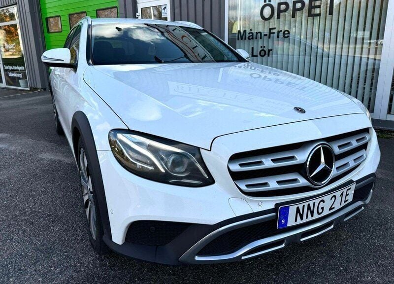 Begagnad Mercedes E220 All-Terrain Avantgarde 195 HK (143 kW) 2019 Vit Kombi