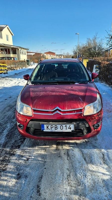 Begagnad Citroën C4 109 HK (80 kW) 2010 Röd metallic