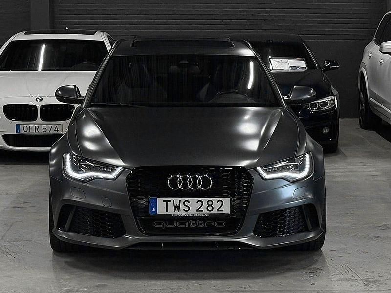 Begagnad Audi RS6 561 HK (412 kW) 2014 Grå (grå metallic) Kombi