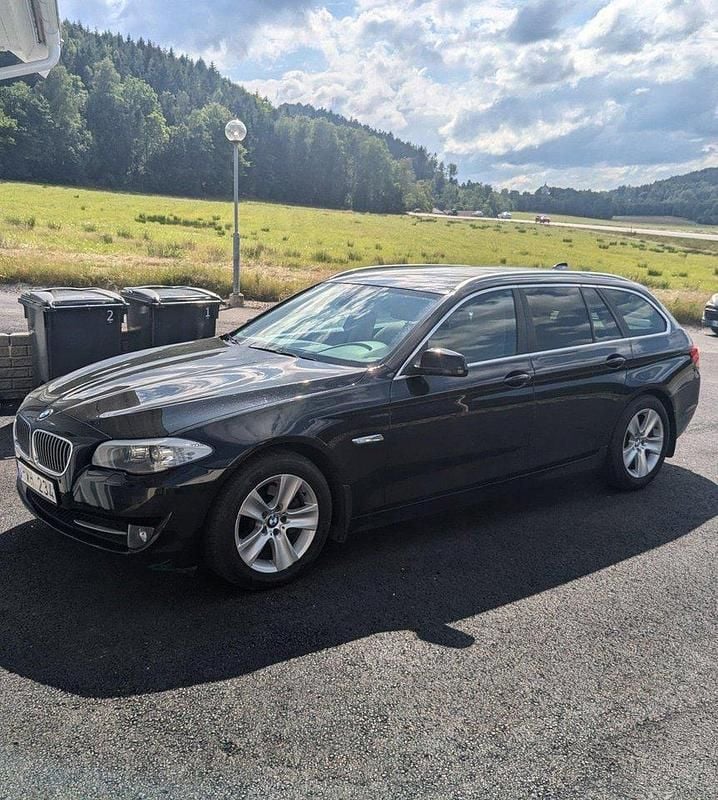 Begagnad 2012 BMW 520 Kombi | 69 000 kr (Marknadspris) - Bild 1/4