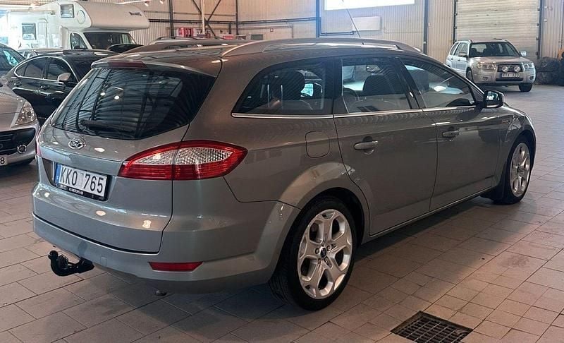 Begagnad Ford Mondeo Titanium X 221 HK (162 kW) 2007 Grå Kombi