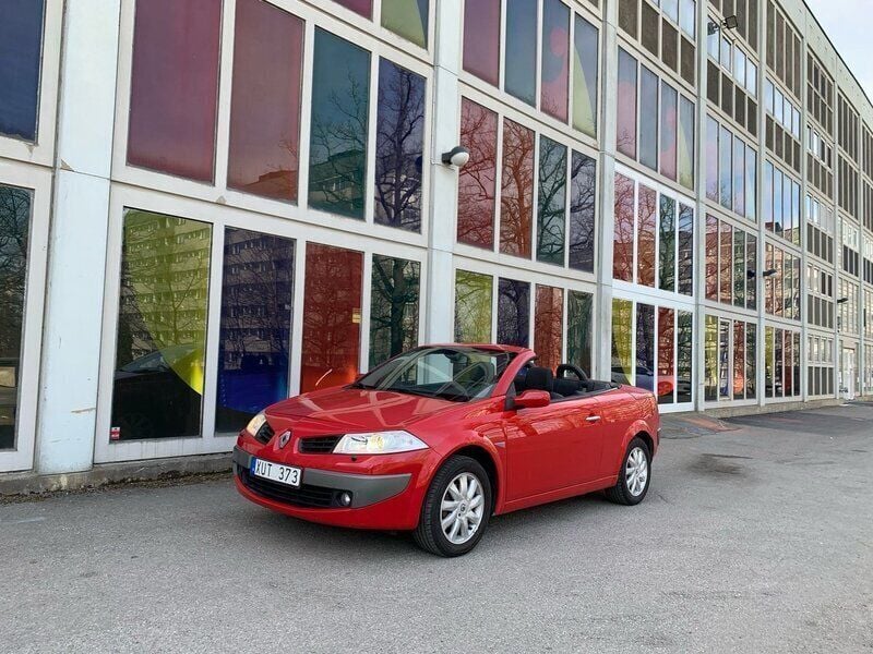 Mörkröd Begagnad 2006 Renault Mégane Cabriolet Cab | 64 900 kr (Lite dyr) - Bild 1/4