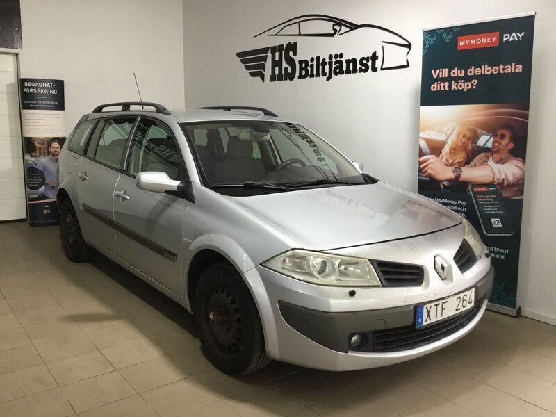 Ljusgrå (grå) Begagnad 2006 Renault Mégane GrandTour Kombi | 17 900 kr (Bra pris) - Bild 1/4
