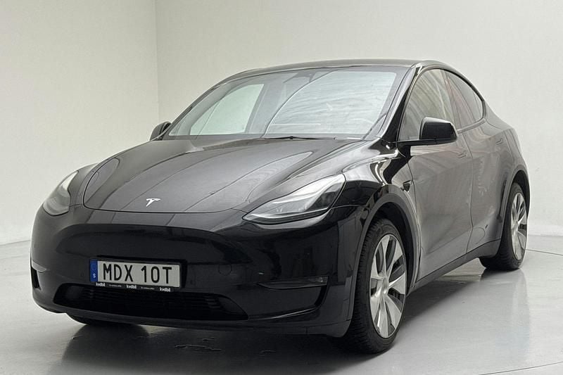 Svart Begagnad 2021 Tesla Model Y SUV | 270 000 kr (Marknadspris) - Bild 1/4