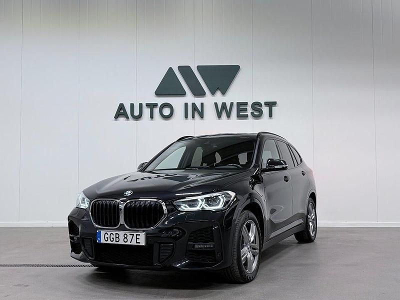 Svart Begagnad 2021 BMW X1 M Sport SUV | 309 900 kr (Lite dyr) - Bild 1/4